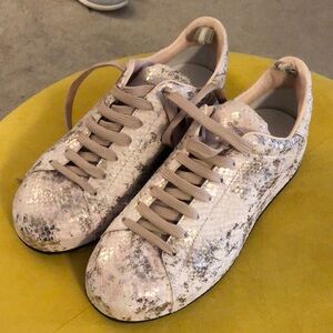 Officine Creative Sneakers